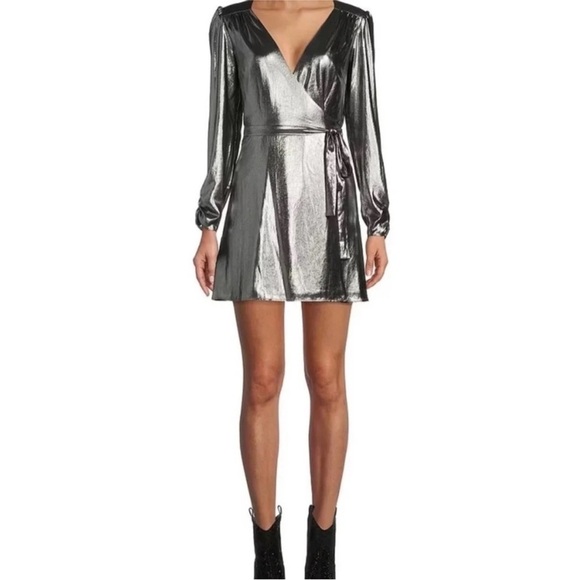 Gianni Bini Noa Lame Silver Metallic V-Neck Long Sleeve Wrap Party Dress NWT - Picture 1 of 11